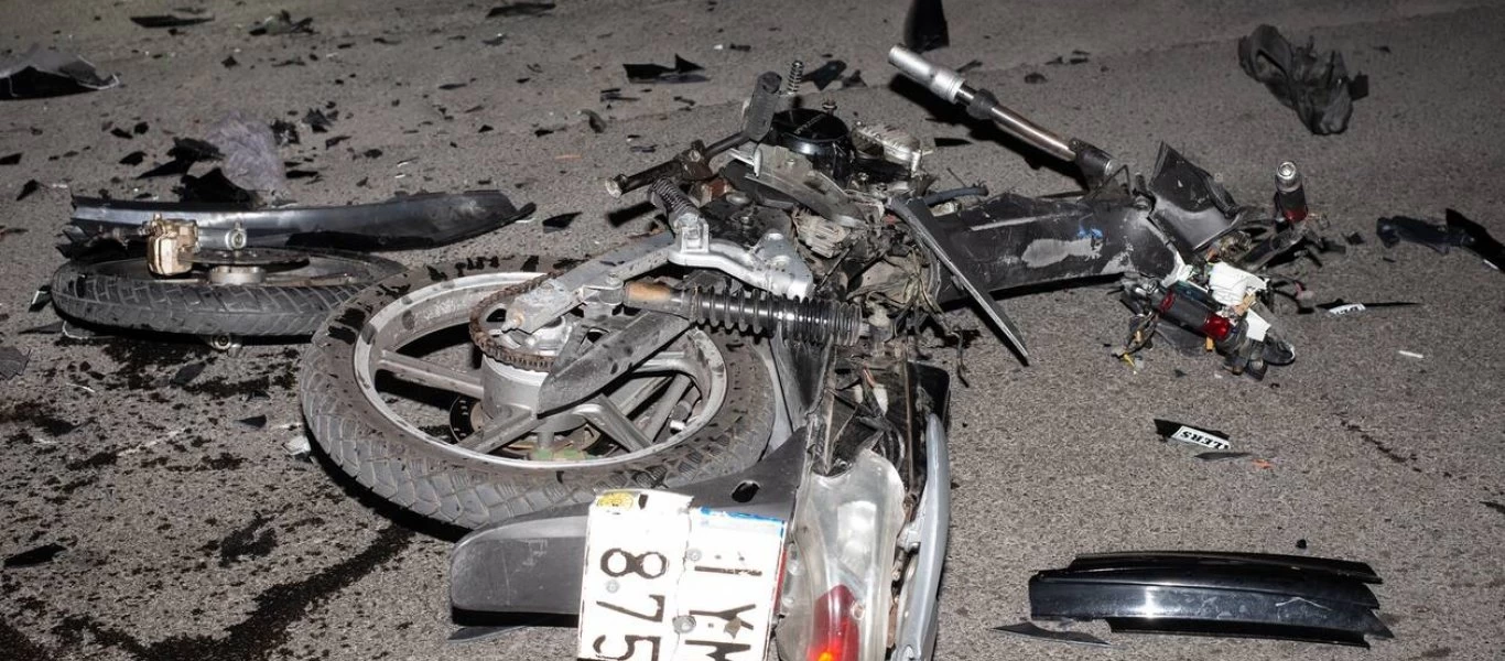 Τροχαίο στο Ίλιον: Μηχανή παρέσυρε 10χρονο μαθητή – Διαμαρτυρία γονέων για τα ανύπαρκτα φανάρια